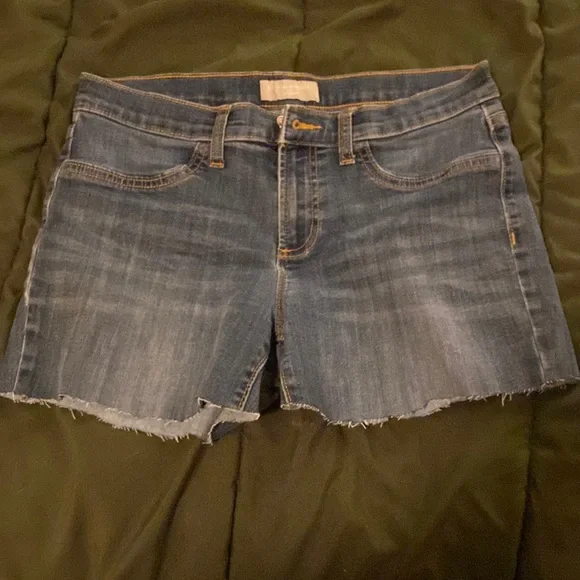 Banana Republic jean cut shorts - Picture 1 of 4